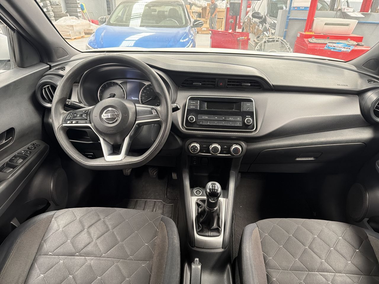 2017 Nissan KICKS KICKS SENSE NEGRO