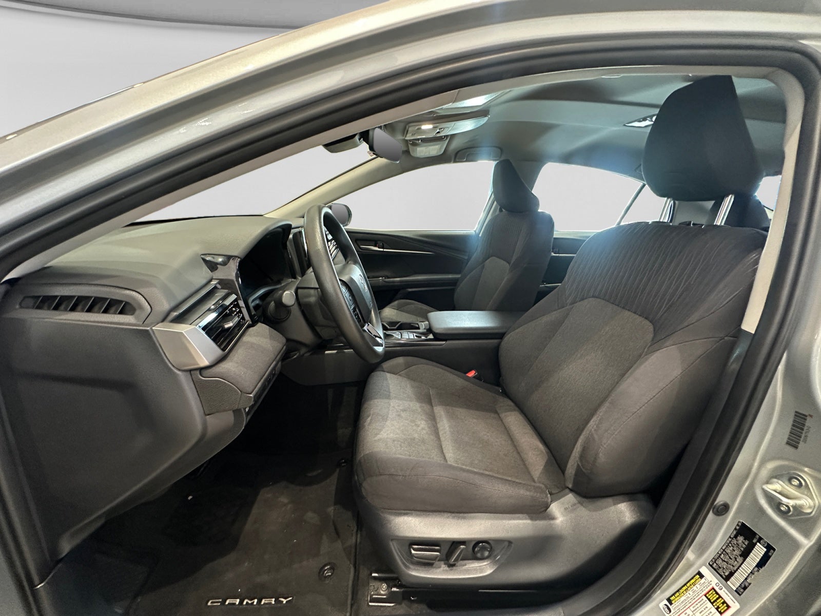 2025 Toyota CAMRY LE HEV