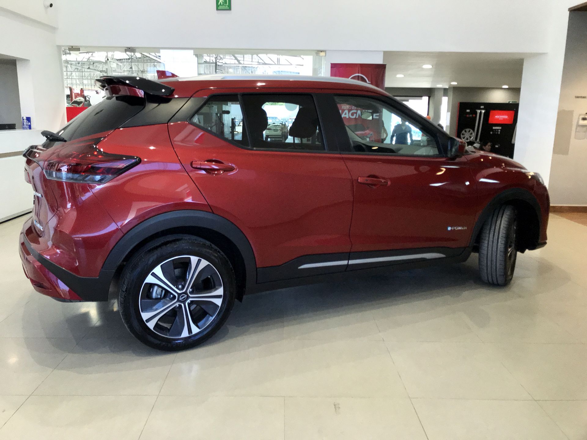 2023 Nissan KICKS E-POWER PLATINUM E-POWER 23