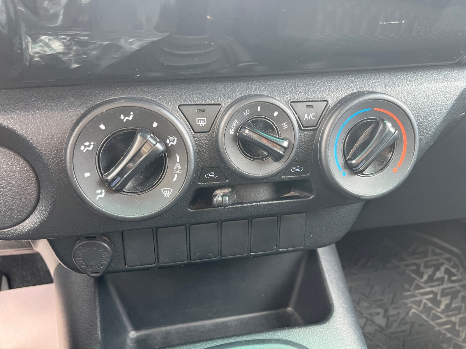 2018 SHANTUI HILUX 4X2 DOBLE CABINA SR