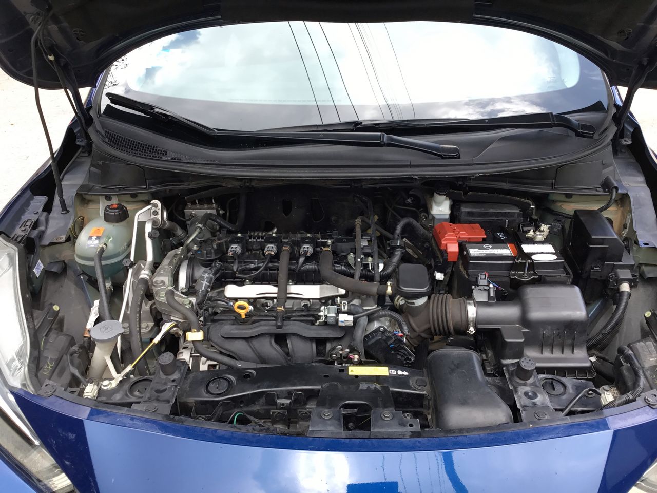 2021 Nissan VERSA ADVANCE MT 21