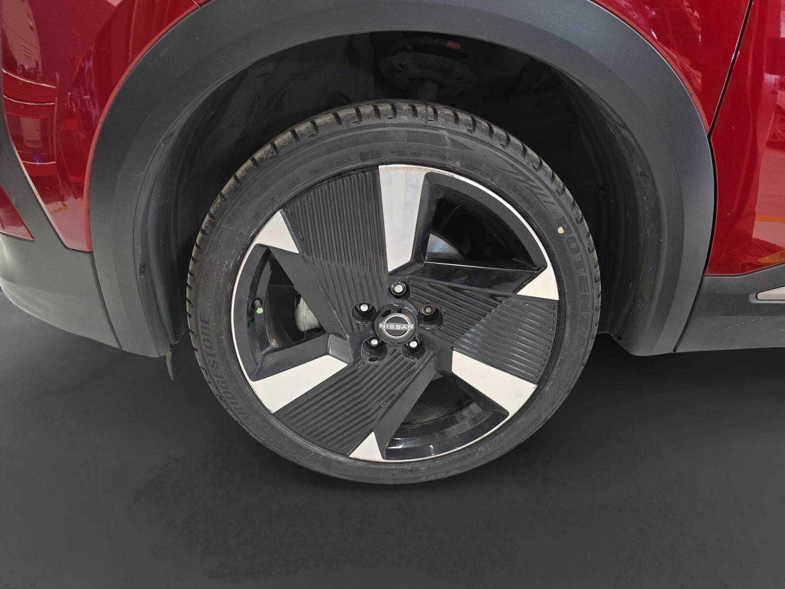 2025 Nissan KICKS PLATINUM CVT 25