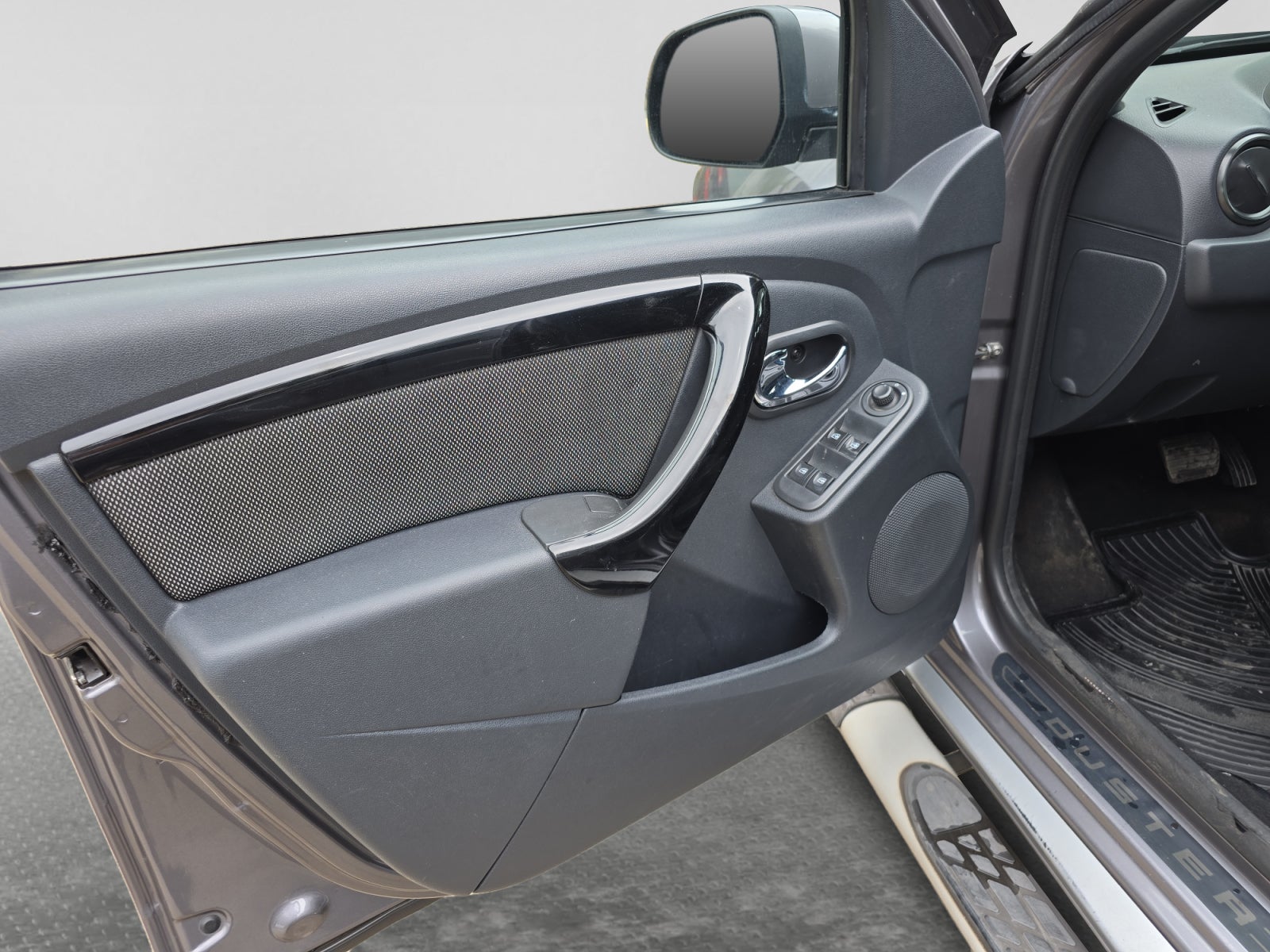 2020 RENAULT OROCH OUTSIDER SMR AT