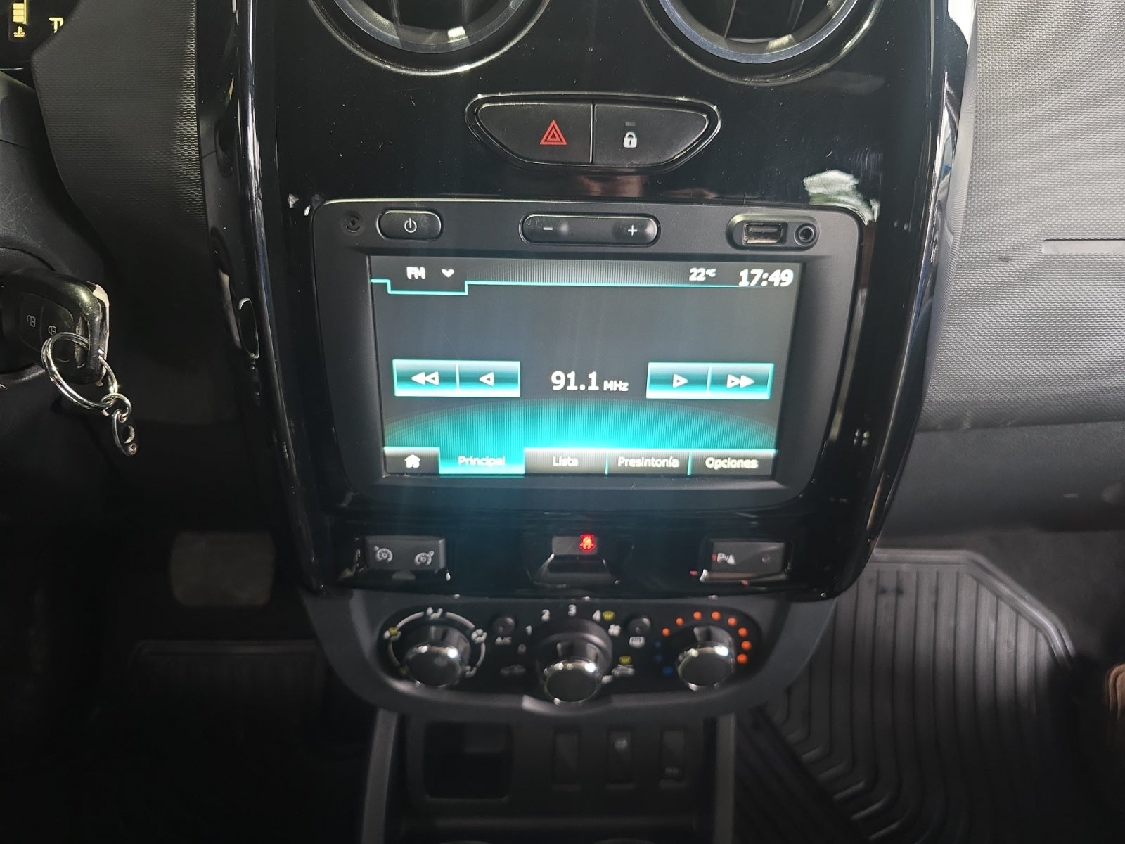 2020 RENAULT OROCH OUTSIDER SMR AT