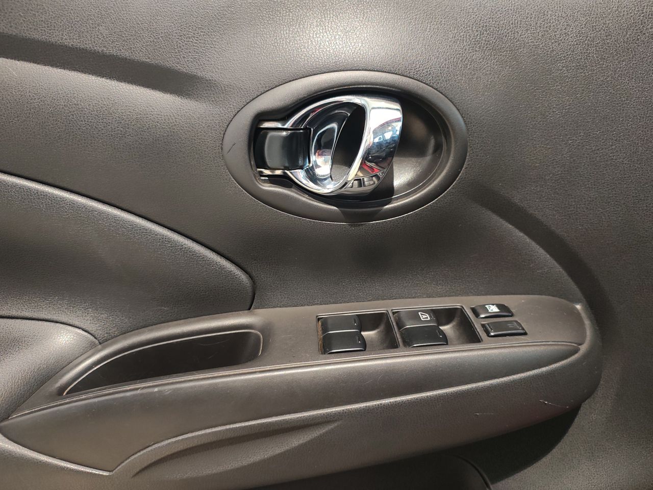 2018 Nissan VERSA SENSE AT AC