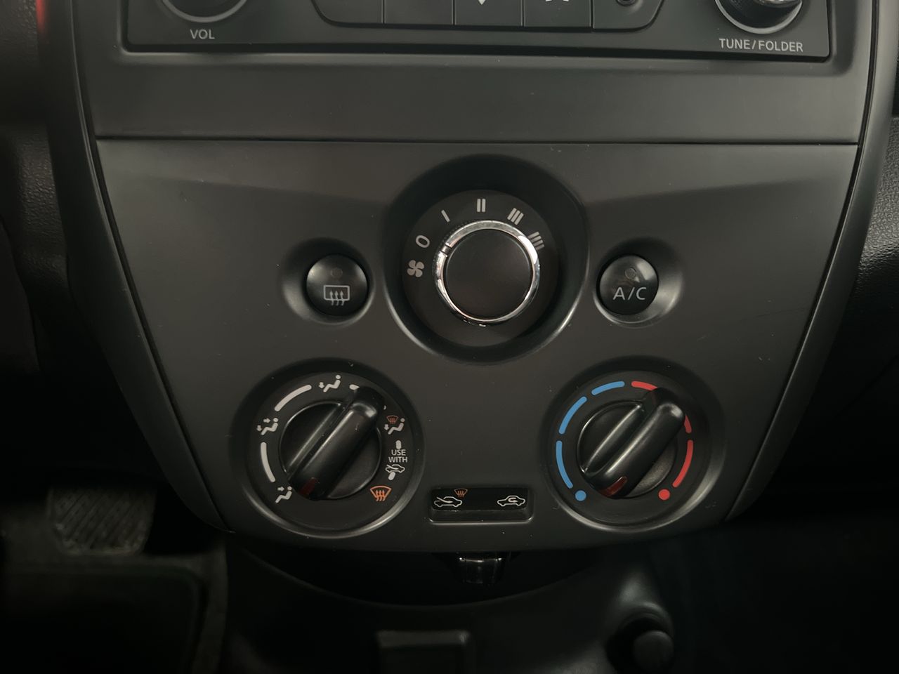 2019 Nissan VERSA SENSE AT AC