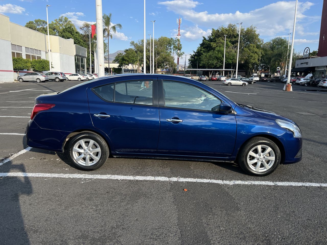 2019 Nissan VERSA SENSE AT AC