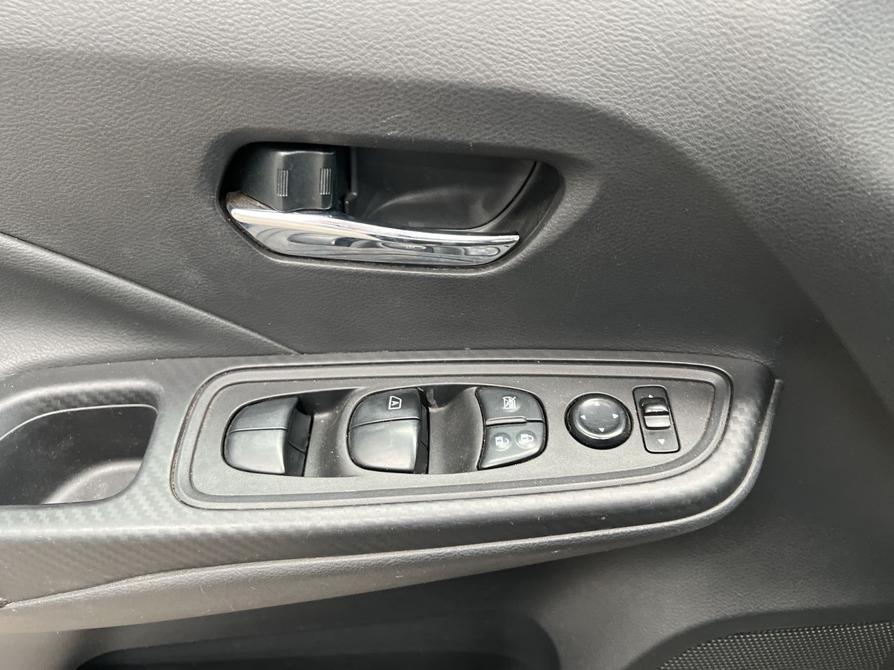 2021 Nissan VERSA SENSE CVT 21