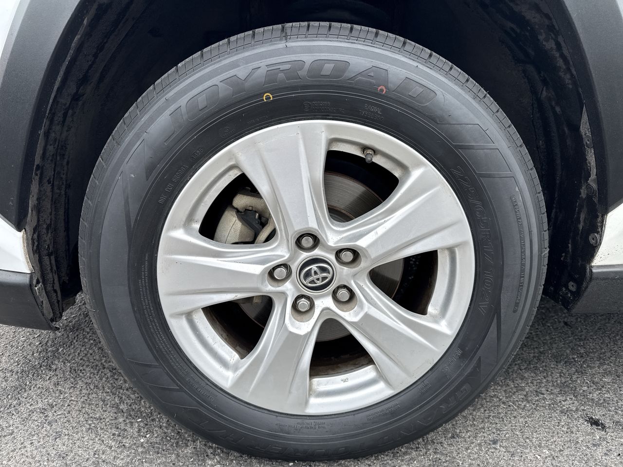2019 Toyota RAV4 2.5 XLE AWD AT