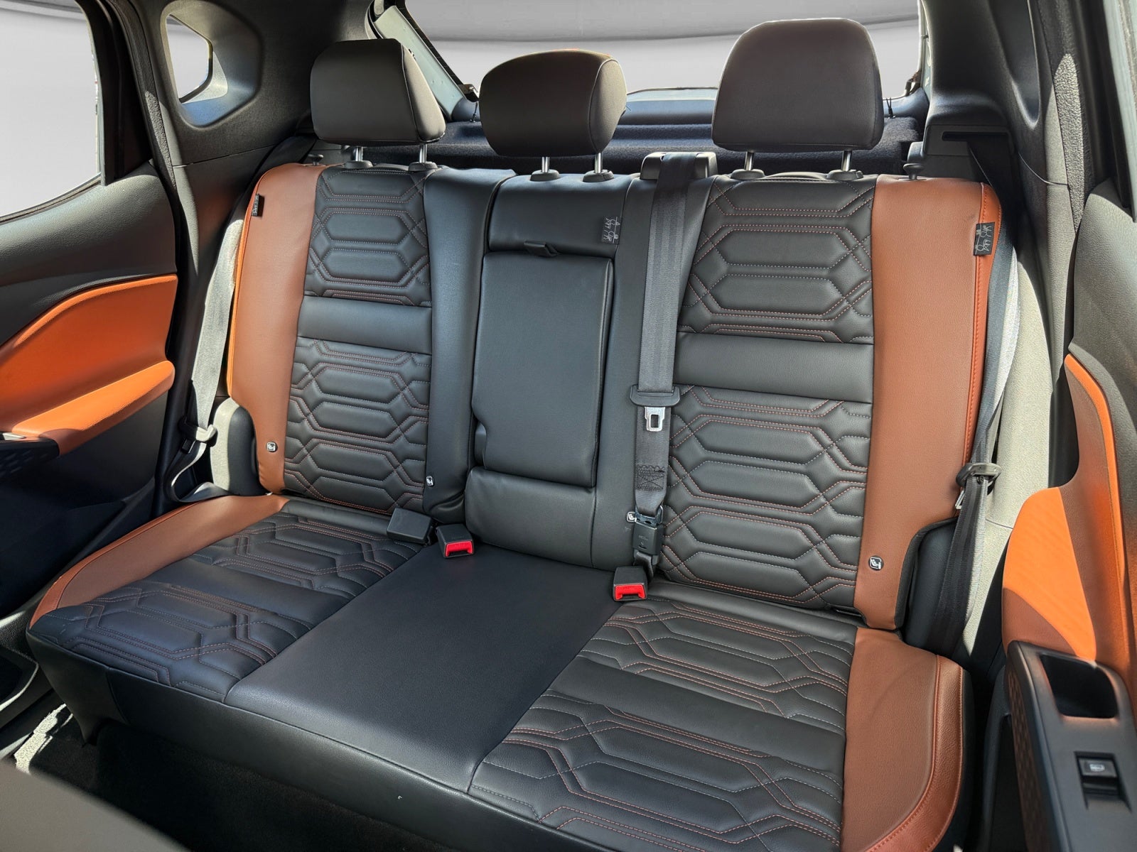 2026 Nissan MAGNITE EXCLUSIVE 1.0 LTS CVT 26