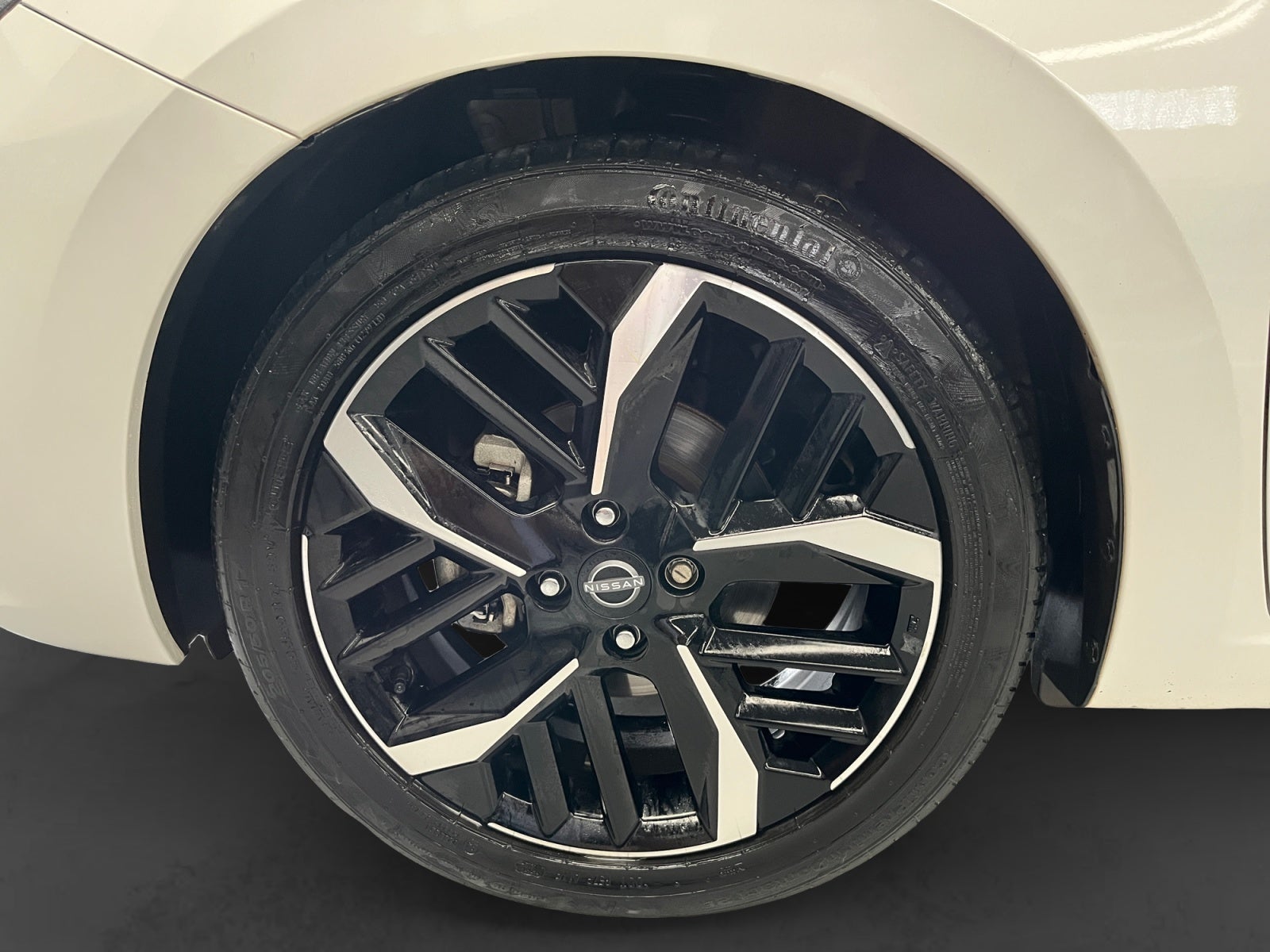 2024 Nissan VERSA SR CVT 24