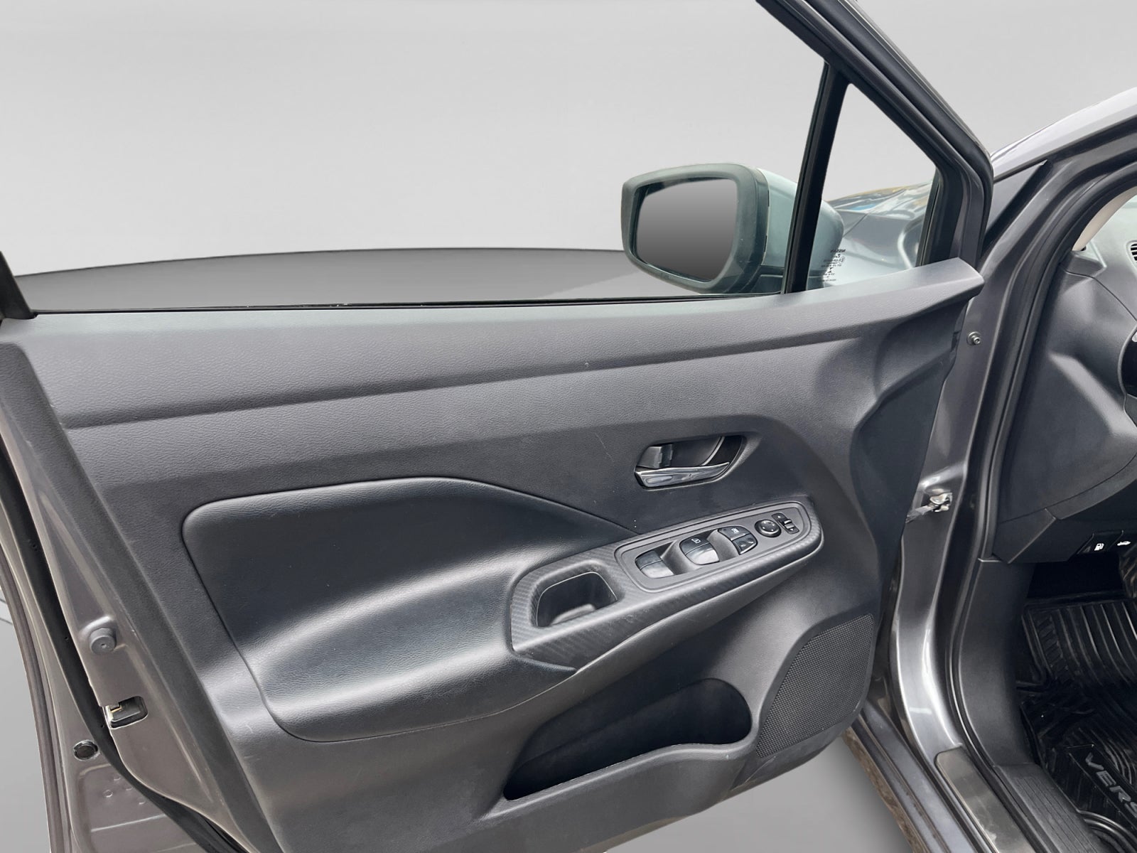 2020 Nissan VERSA ADVANCE CVT