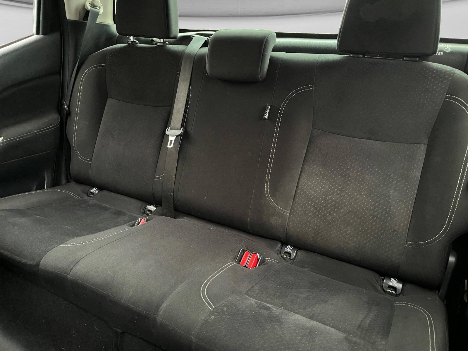 2020 Nissan FRONTIER LE TM AC