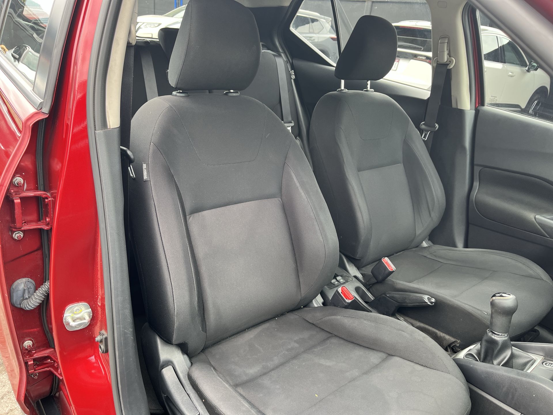2023 Nissan KICKS ADVANCE 1.6 LTS MT 23