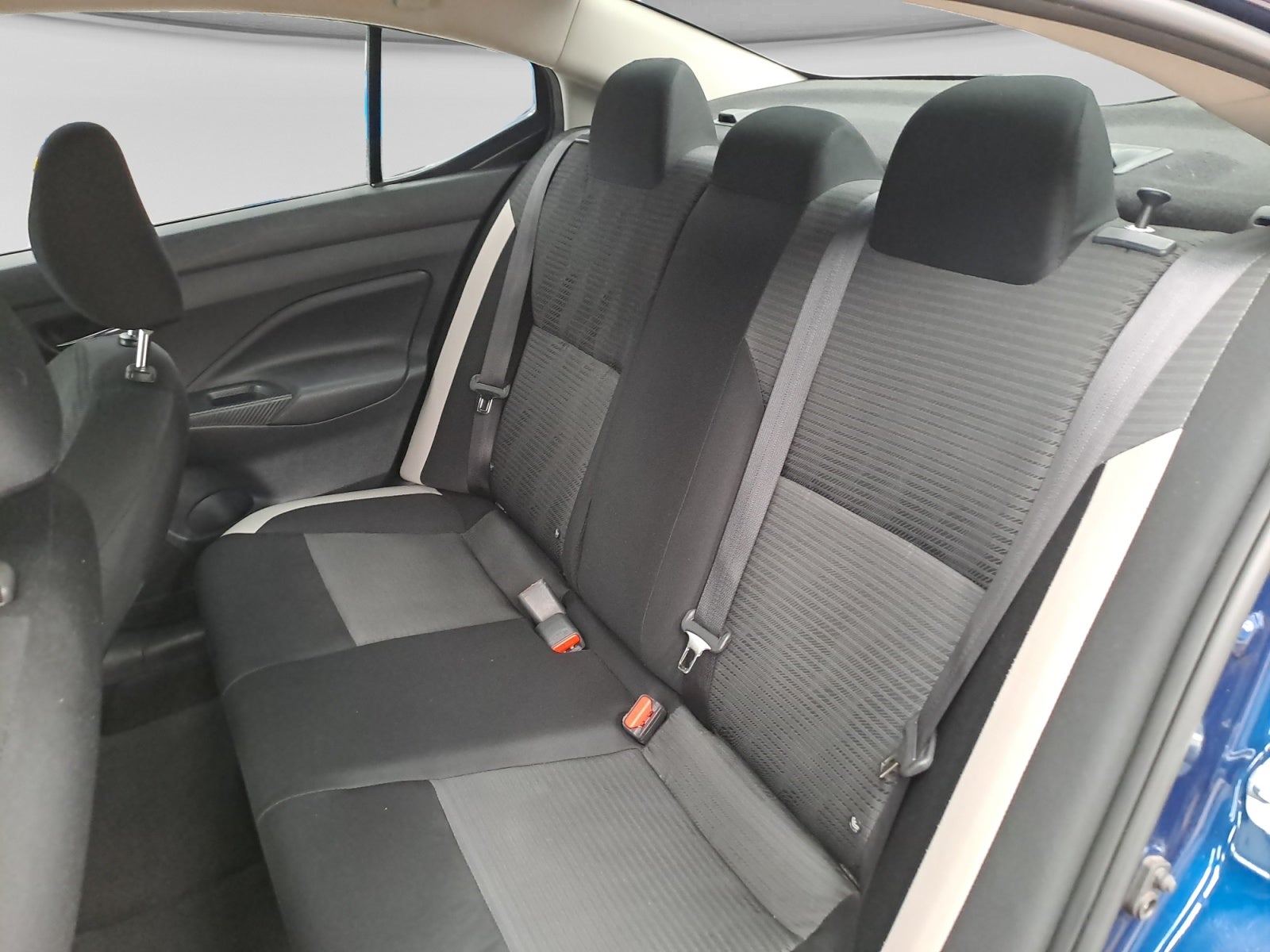 2022 Nissan VERSA ADVANCE MT 22