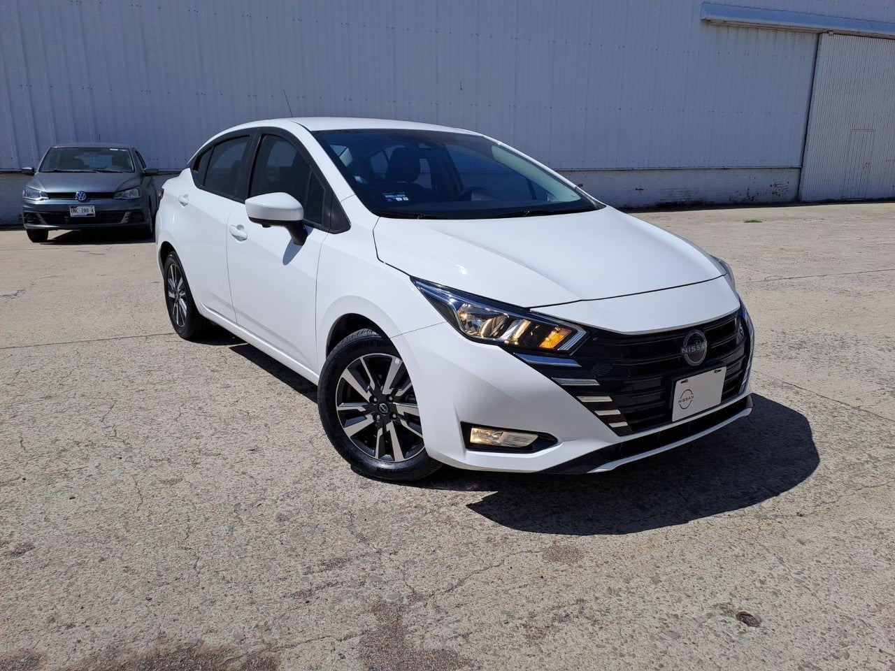 2025 Nissan VERSA ADVANCE CVT 25