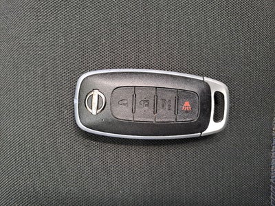 2025 Nissan VERSA ADVANCE CVT 25
