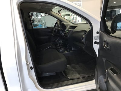 2024 Nissan NP300 NP300 CHASIS TM AC 24