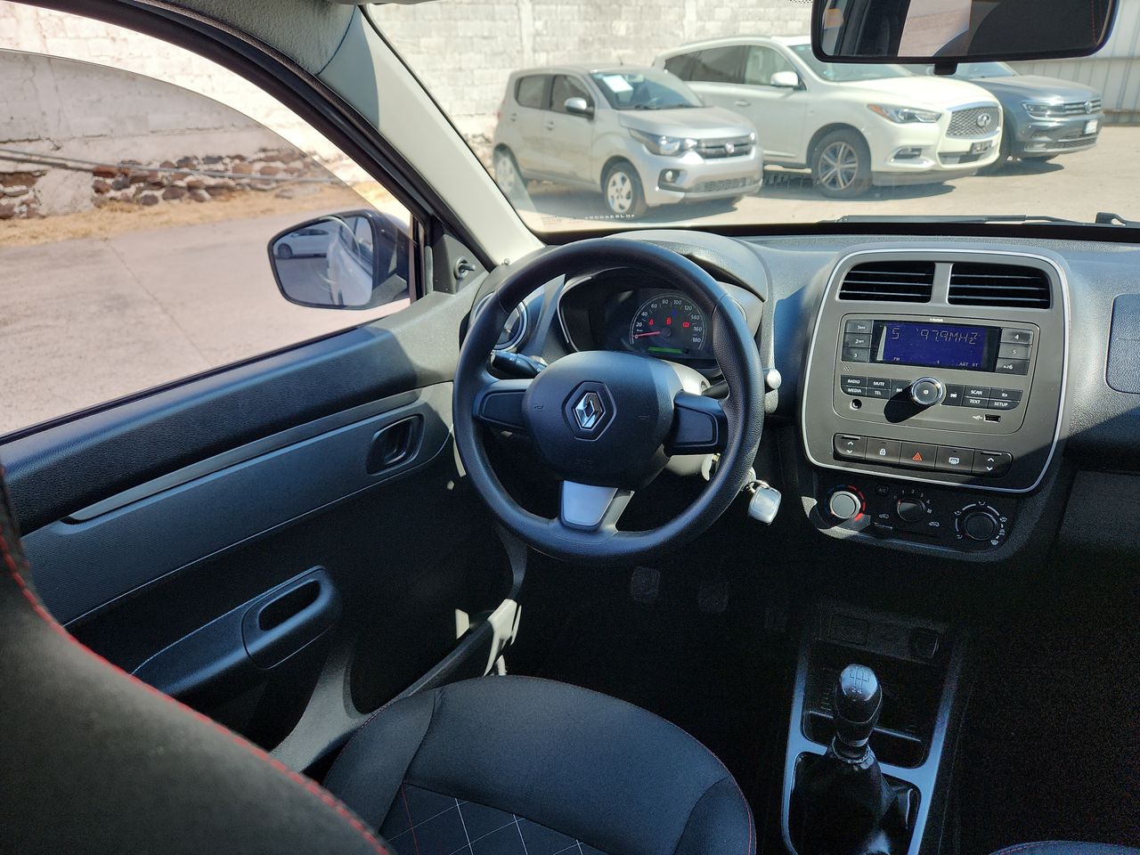 2019 RENAULT KWID INTENS