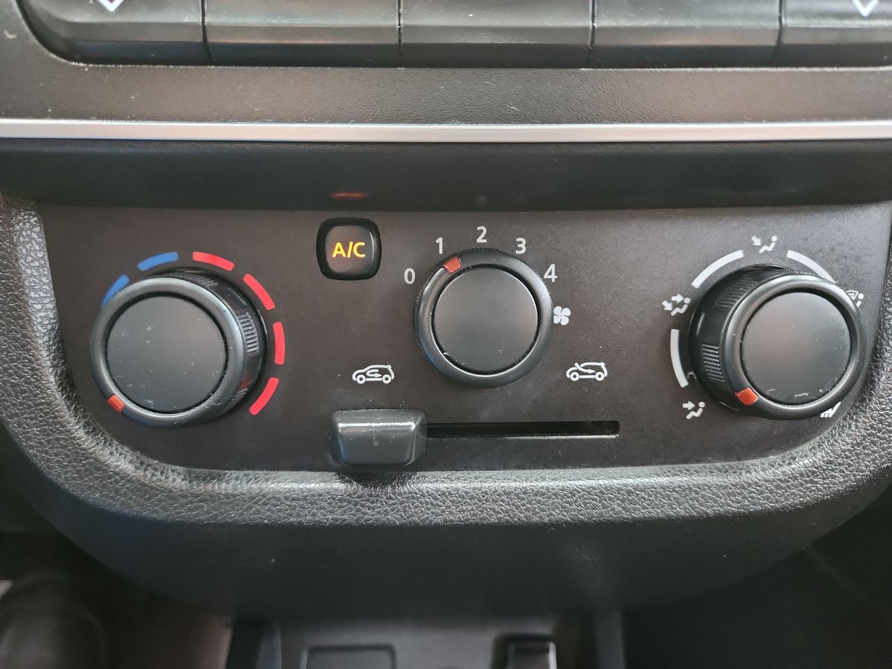 2019 RENAULT KWID INTENS