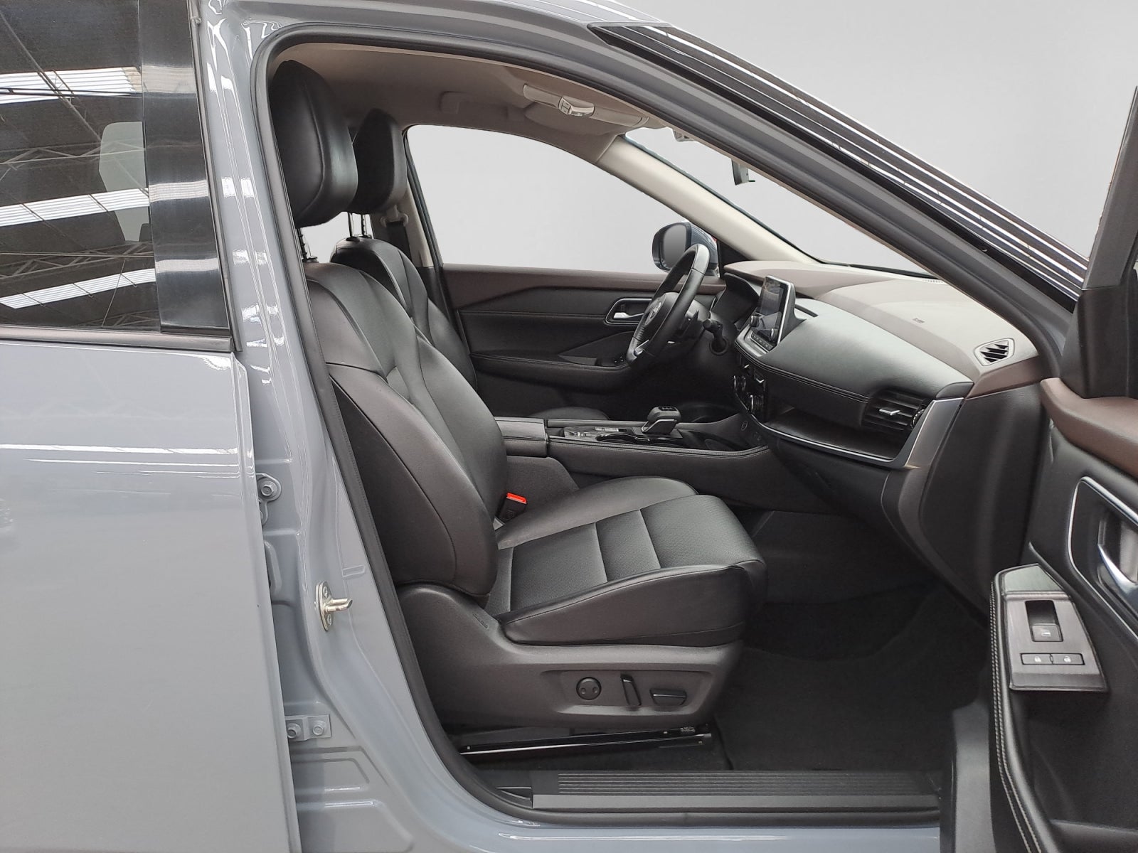 2024 Nissan X-TRAIL EXCLUSIVE 2 ROW 24