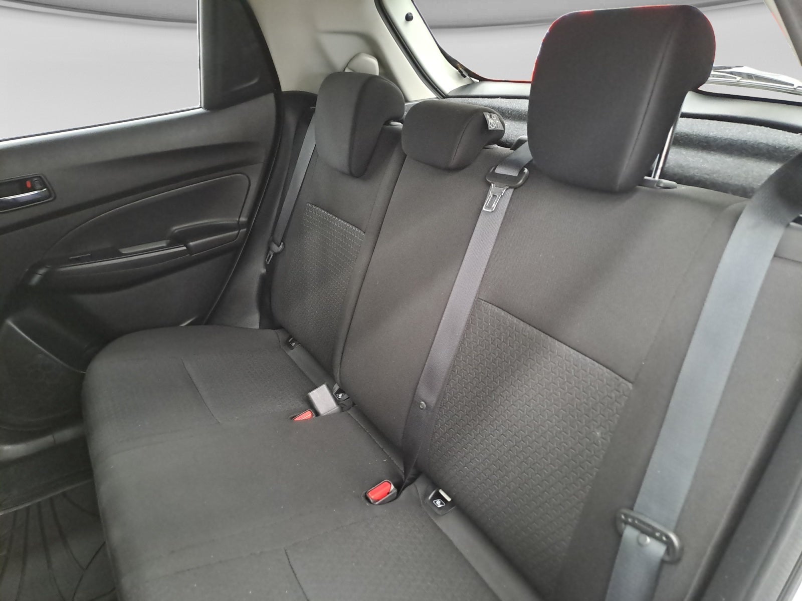 2022 SUZUKI SWIFT GLX 5MT