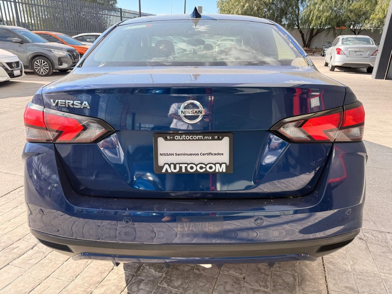 2022 Nissan VERSA ADVANCE CVT 22