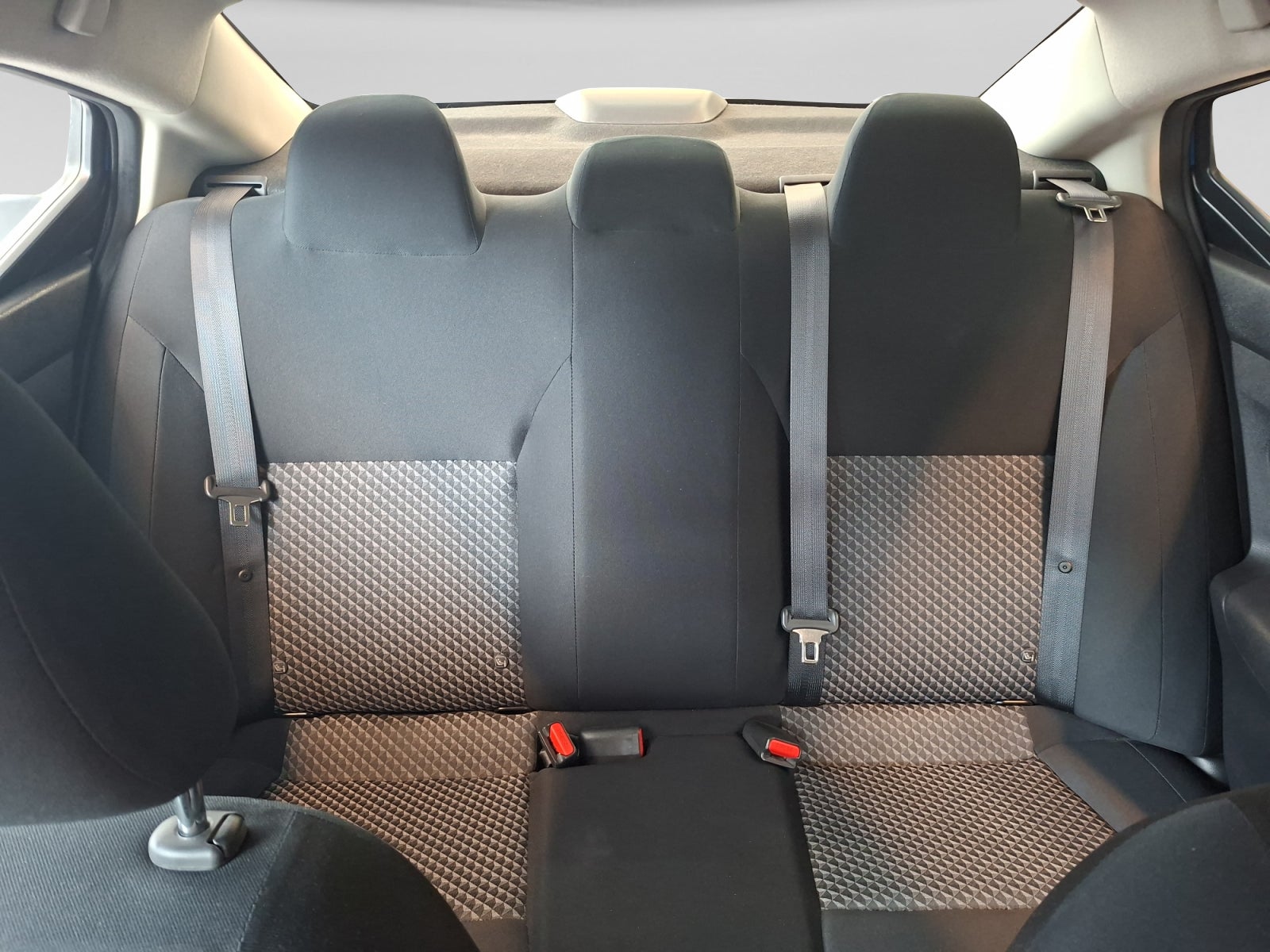2023 Nissan VERSA SENSE MT 23