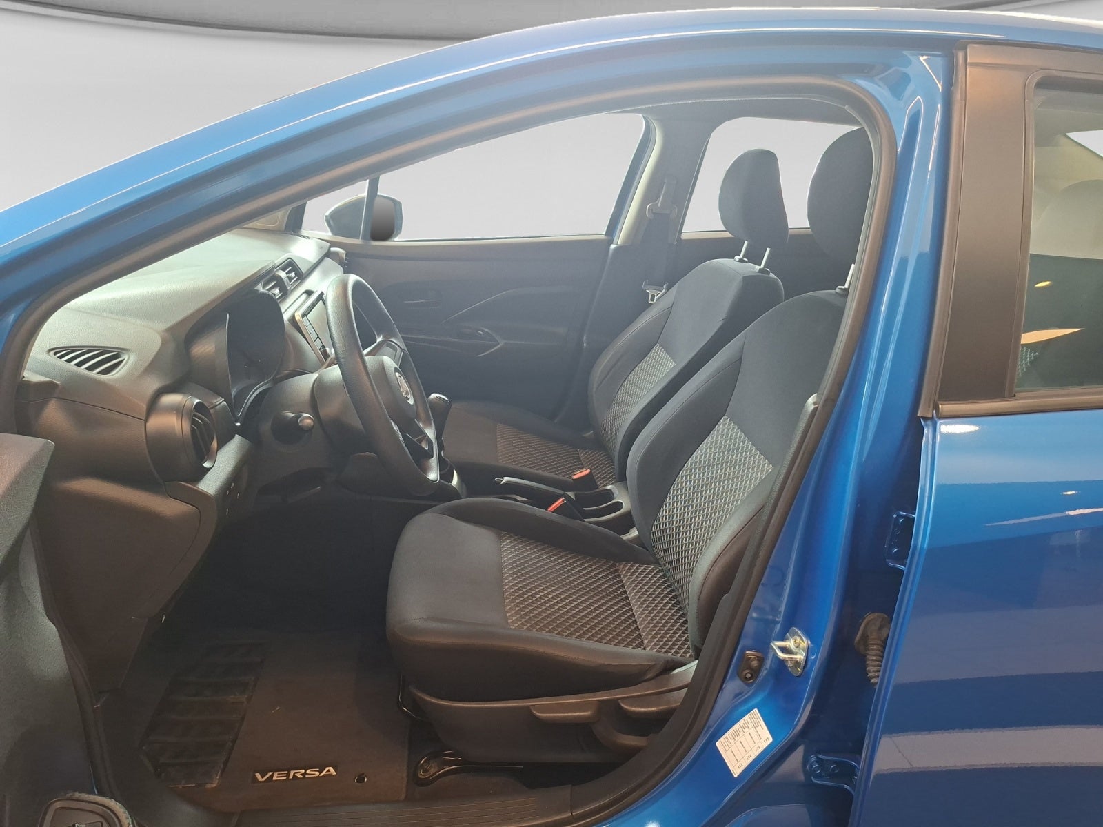 2023 Nissan VERSA SENSE MT 23