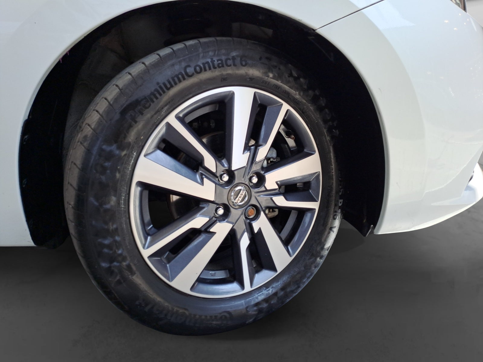 2021 Nissan VERSA ADVANCE CVT 21
