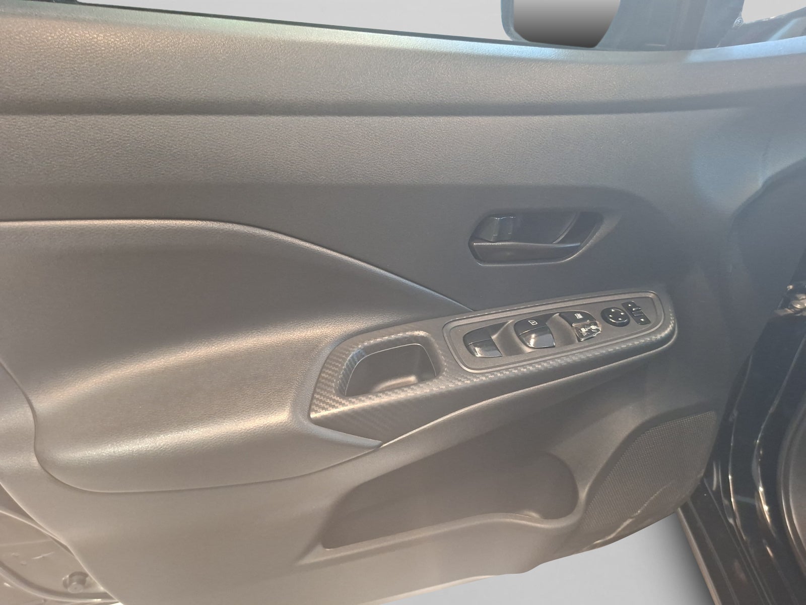 2024 Nissan VERSA SENSE MT 24