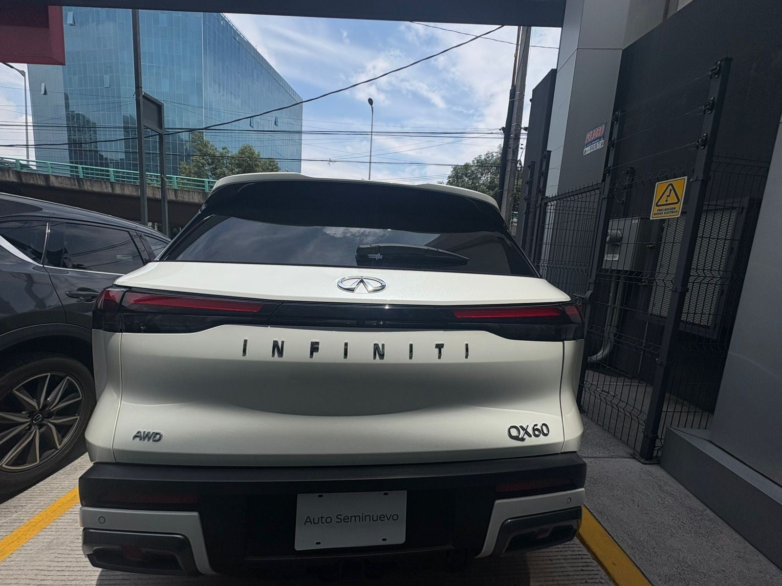 2024 INFINITI QX60 3.5L SENSORY AWD 24
