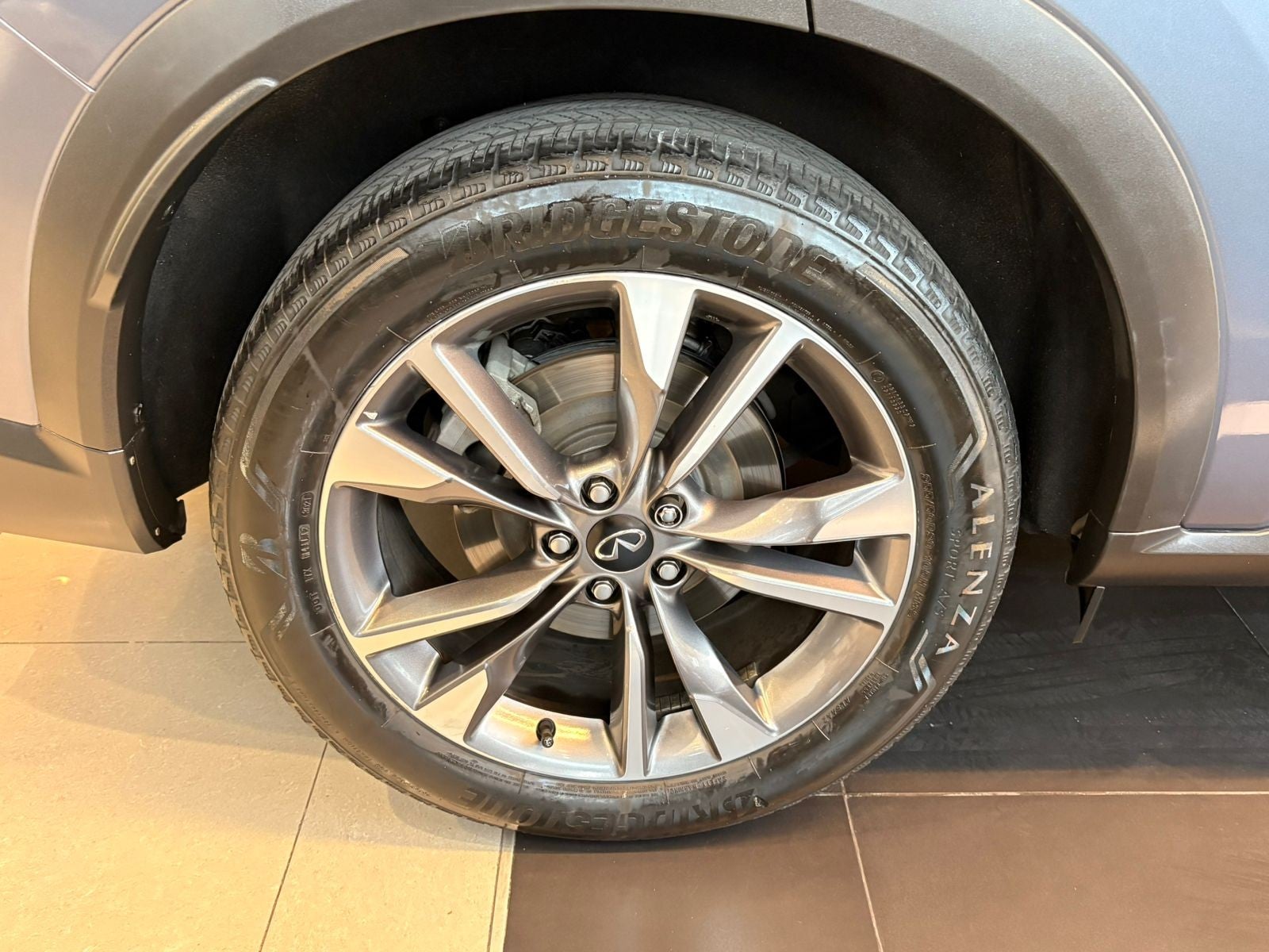 2022 INFINITI QX60 3.5L LUXE AWD 22