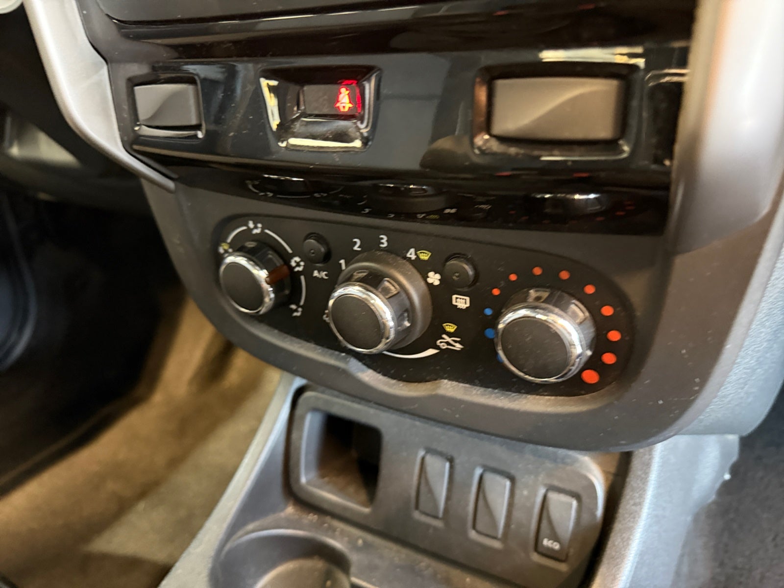 2018 RENAULT DUSTER ZEN TM