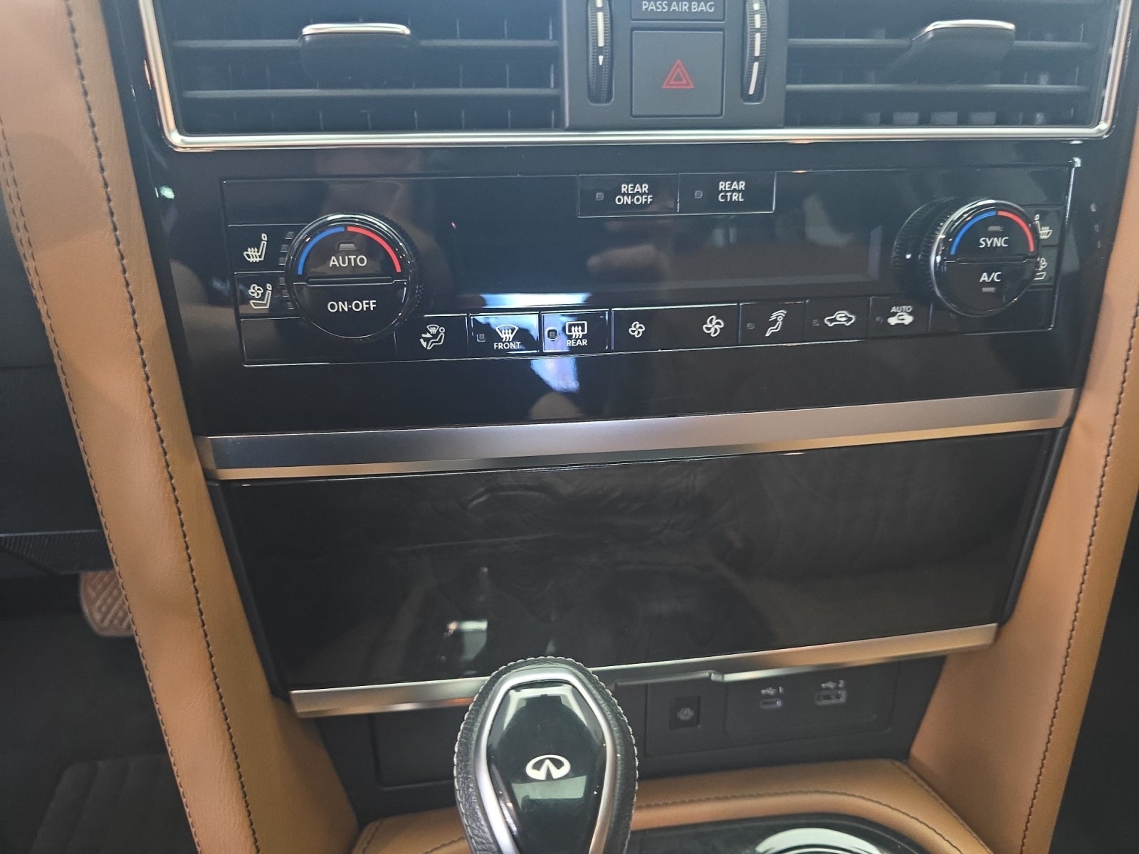 2024 INFINITI QX80 5.6 4WD TA 7 PASAJEROS 24