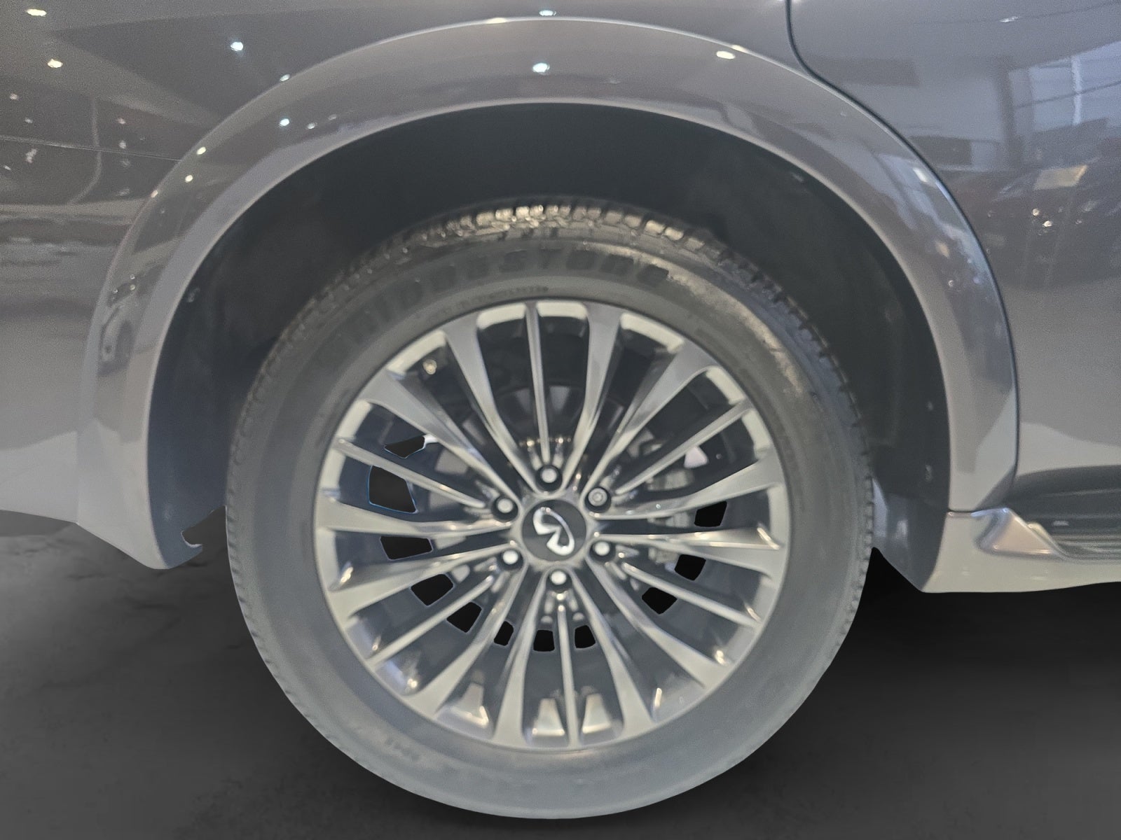 2024 INFINITI QX80 5.6 4WD TA 7 PASAJEROS 24