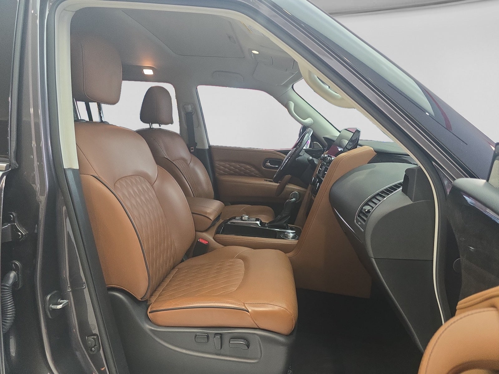 2024 INFINITI QX80 5.6 4WD TA 7 PASAJEROS 24