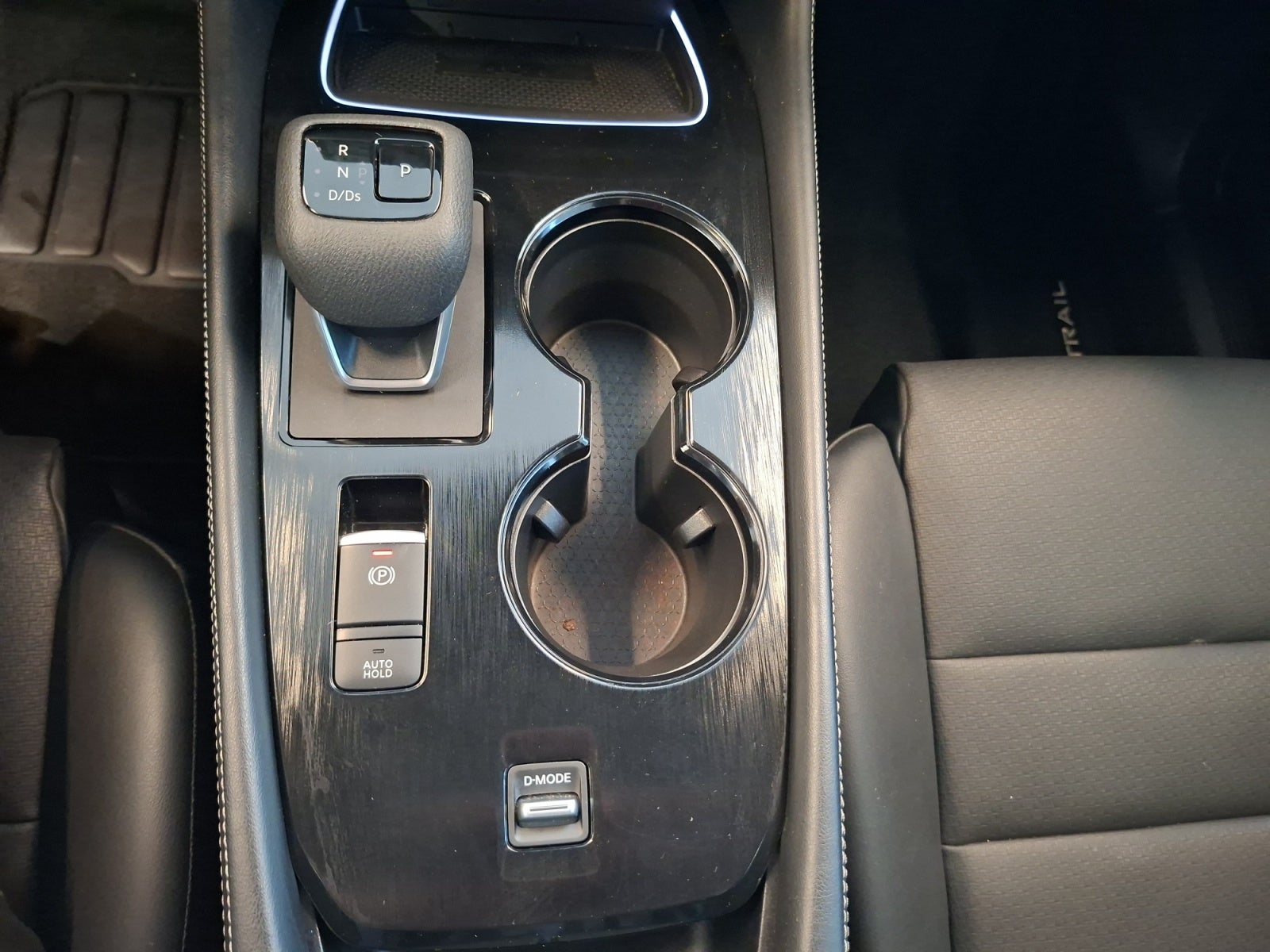 2025 Nissan X-TRAIL PLATINUM PLUS 2 ROW 25