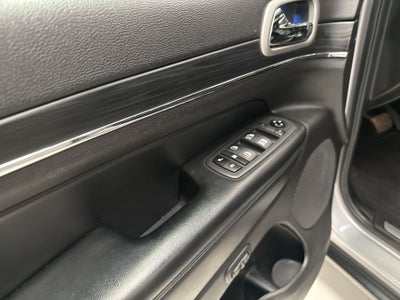 2021 Jeep GRAND CHEROKEE LIMITED LUJO V6