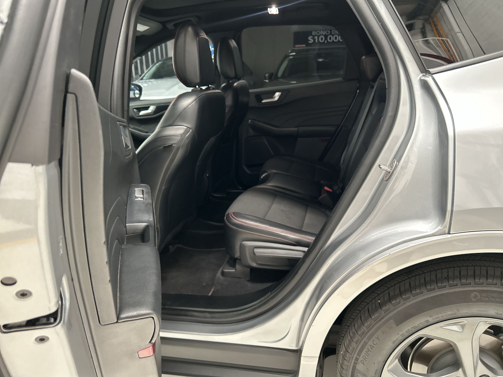 2023 Ford ESCAPE ESCAPE ST-LINE SELECT