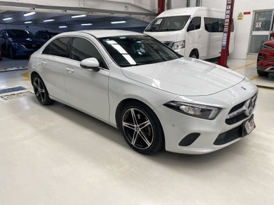 2020 Mercedes-Benz A200 URBAN A 200 PROGRESSIVE SEDÁN