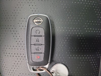 2025 Nissan KICKS PLATINUM CVT 25