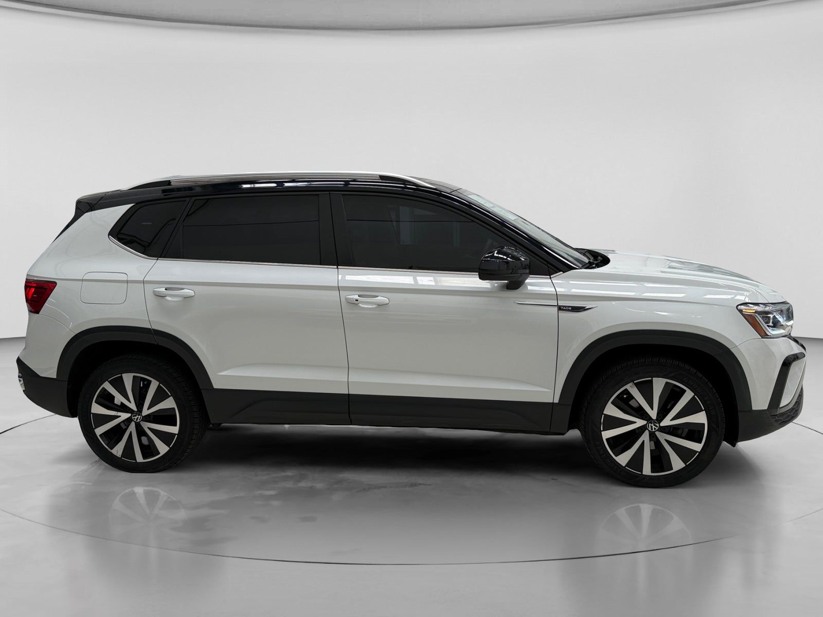 2024 Volkswagen TAOS HIGHLINE