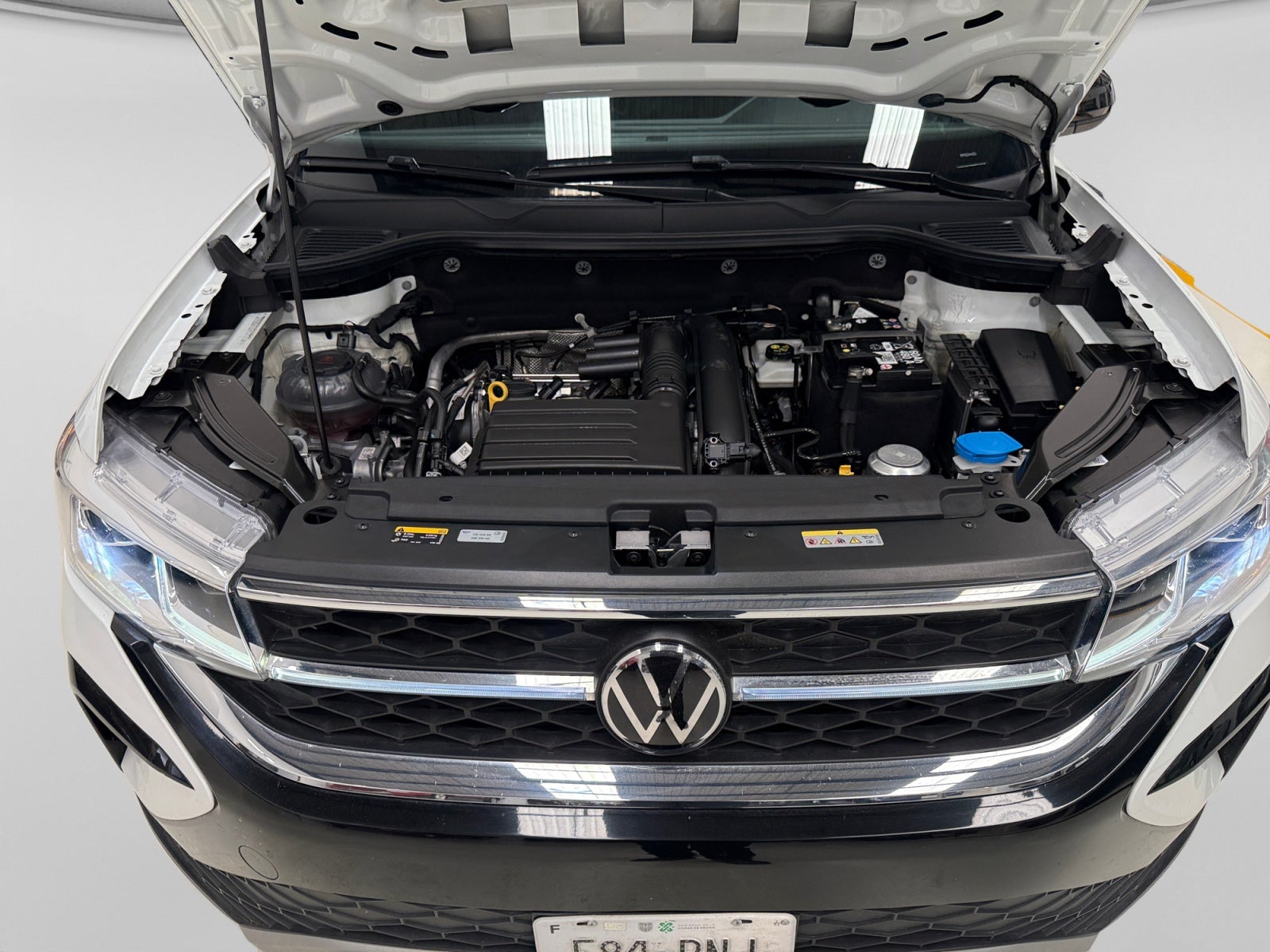 2024 Volkswagen TAOS HIGHLINE