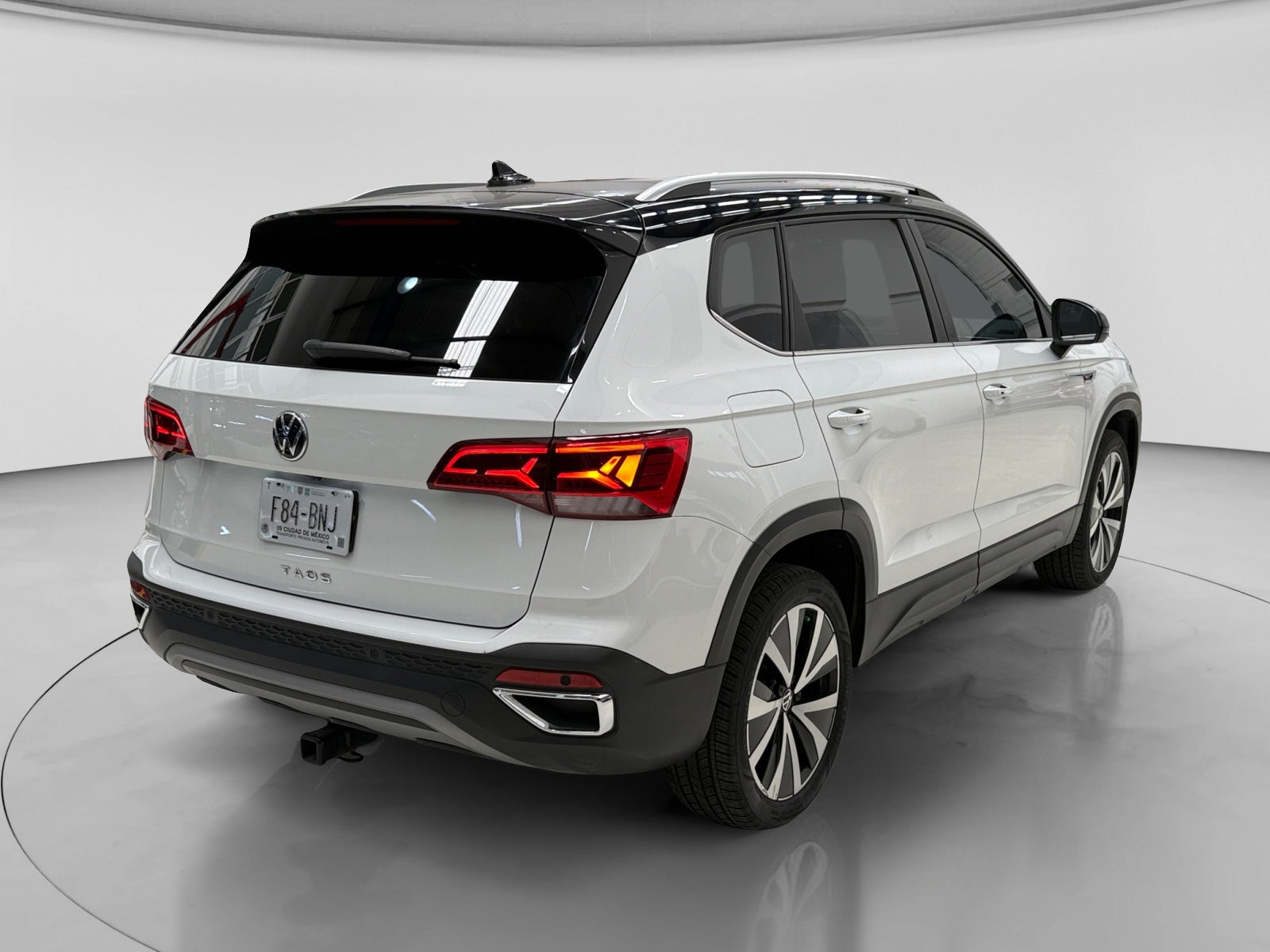 2024 Volkswagen TAOS HIGHLINE