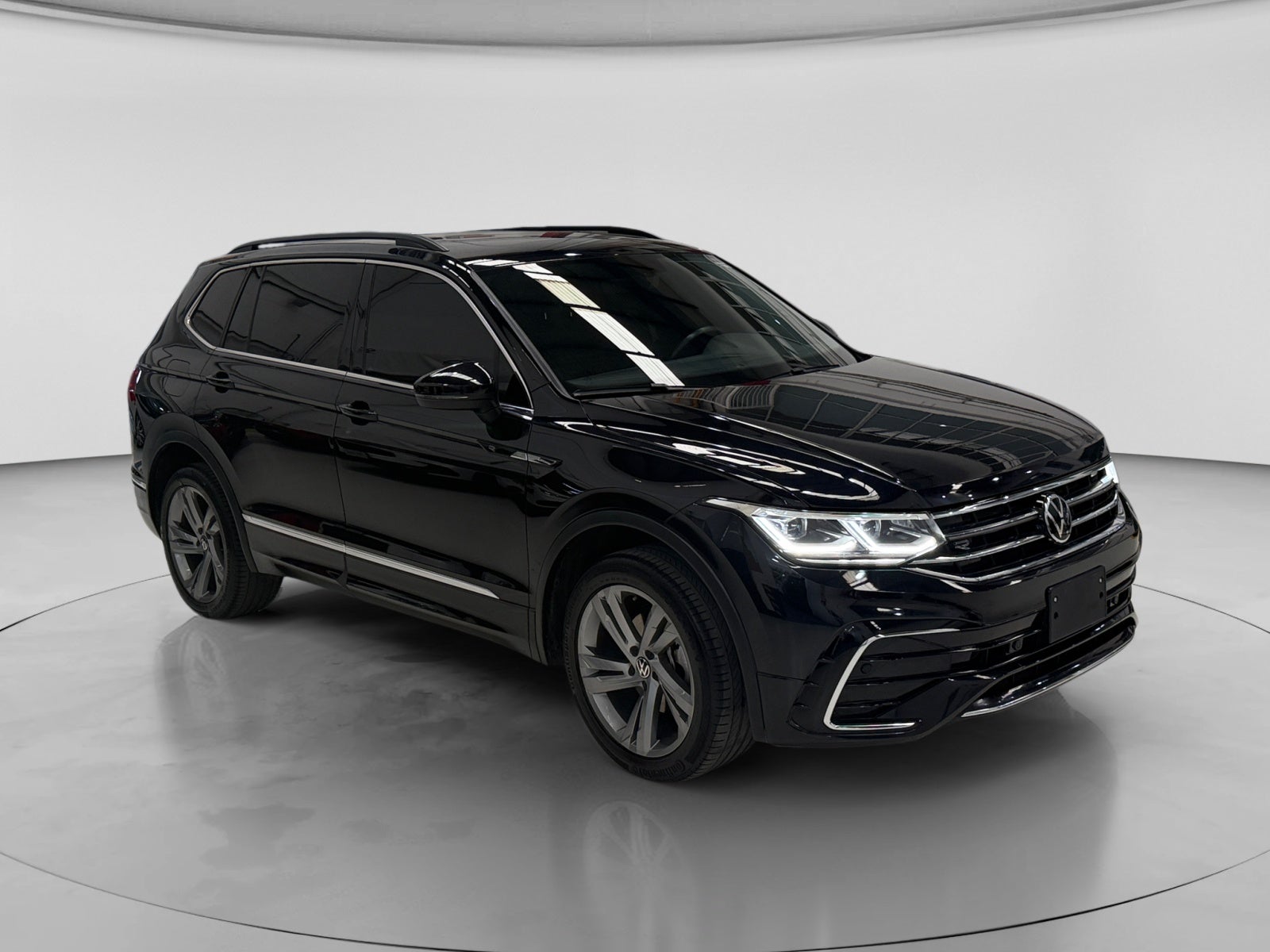 2024 Volkswagen TIGUAN TIGUAN R-LINE