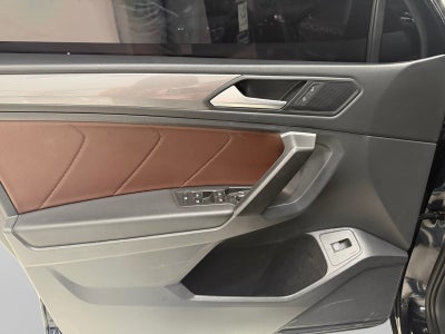 2024 Volkswagen TIGUAN TIGUAN R-LINE
