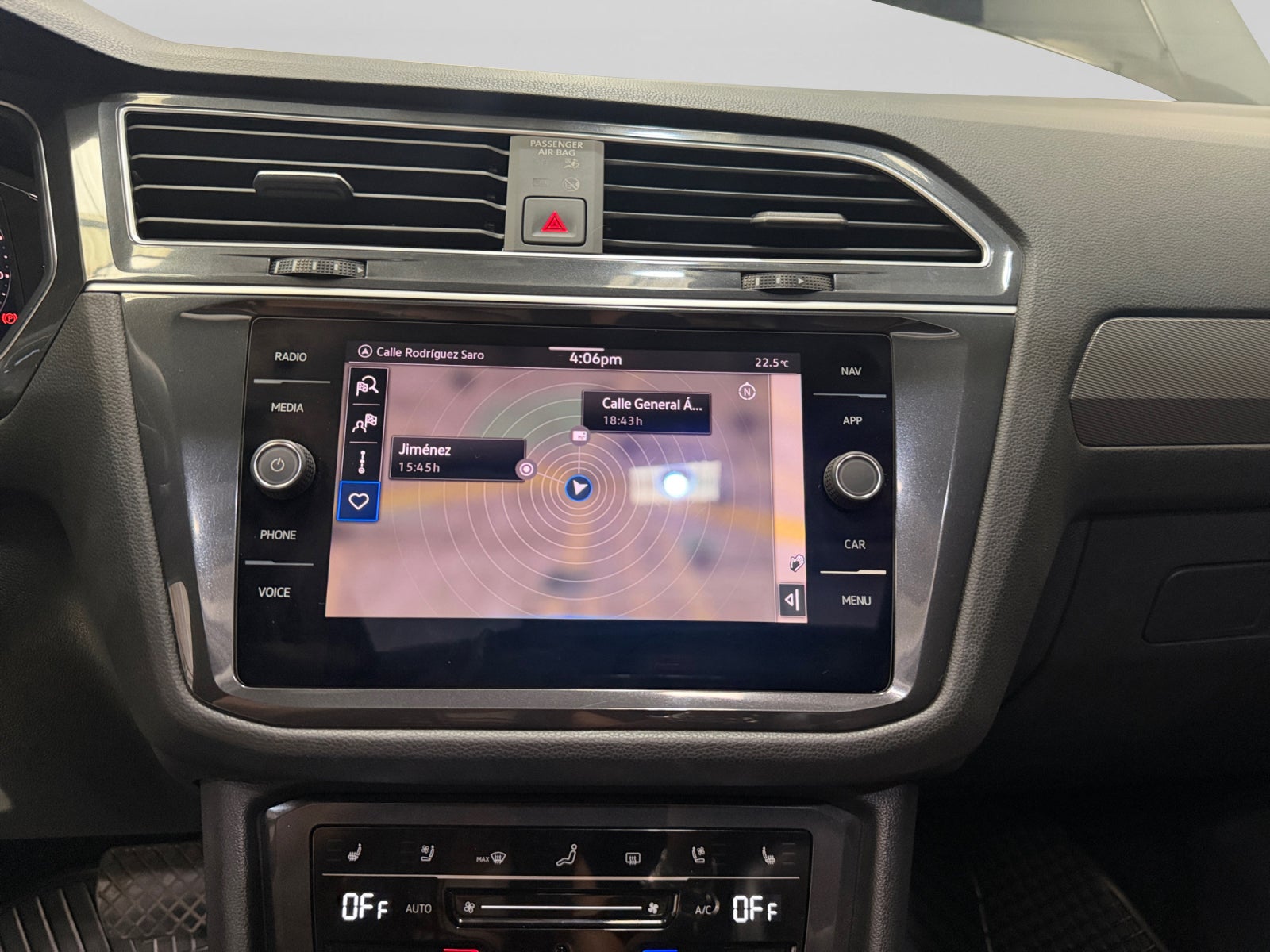 2024 Volkswagen TIGUAN TIGUAN R-LINE
