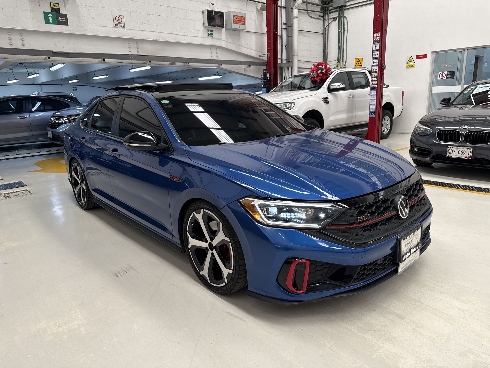 2024 Volkswagen JETTA GLI 40 ANIVERSARIO LONG DRIVE