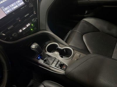 2022 Toyota CAMRY XLE HV
